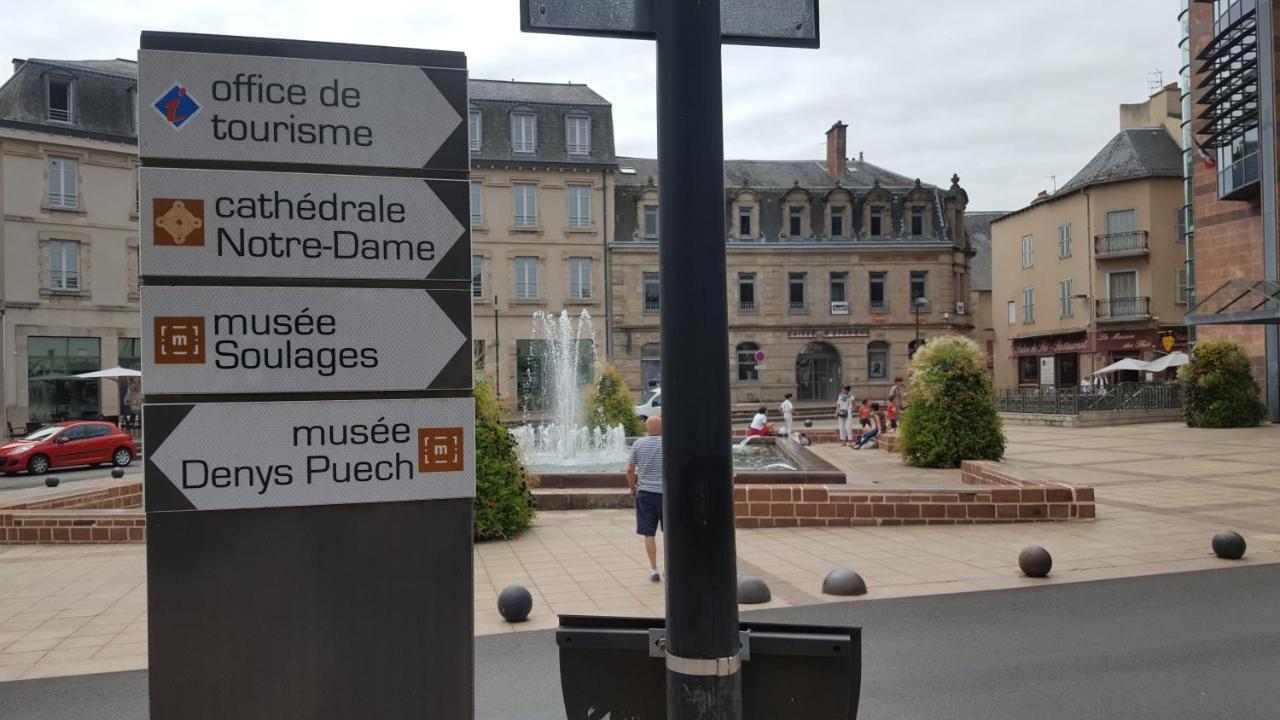 La Maison Bleue, Un Emplacement De Choix A Rodez Eksteriør bilde
